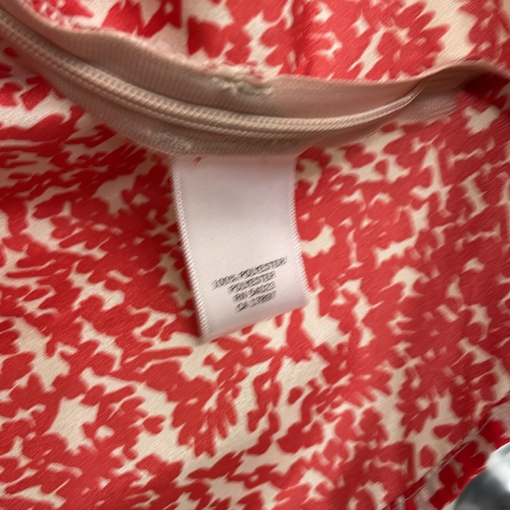 Banana Republic Red and White Blouse - Picture 4 of 7